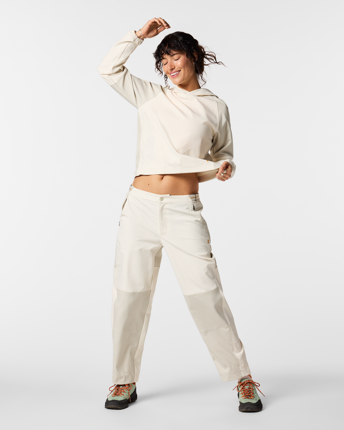 Adelante Hoodie - Women's, Chalk/Mineral, Model Lola