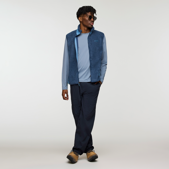 Bacano Fleece Vest - Men's, Deep Sea/Fjord, Model Nicolas
