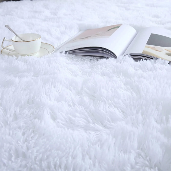 BAXTON Pure White 5' x 8' Rug