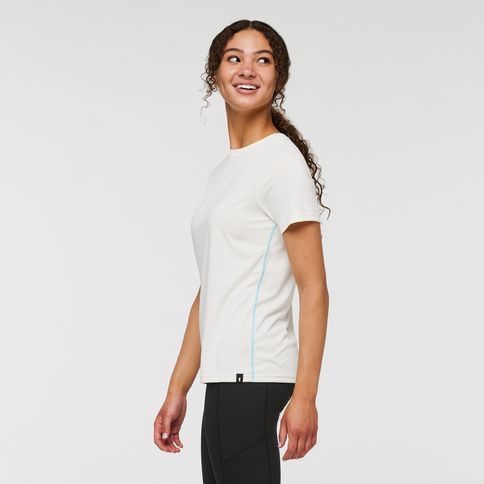 Fino Tech Tee - Women's, Bone, Model London