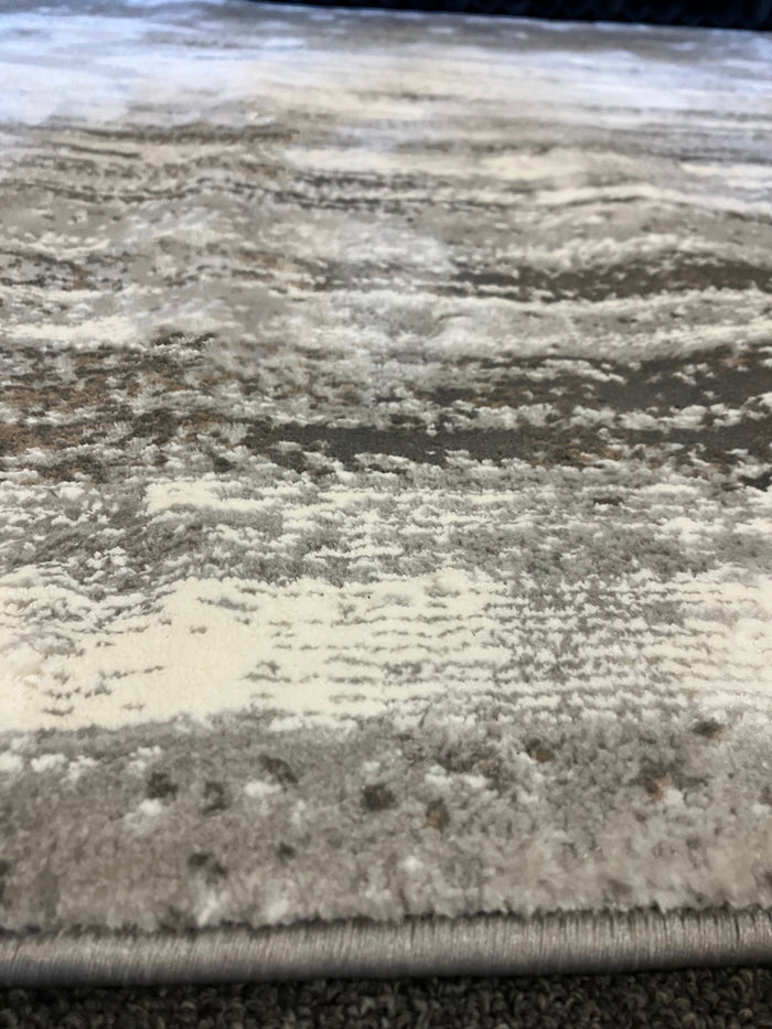 JUVENTUS Gray 5' x 8' Area Rug