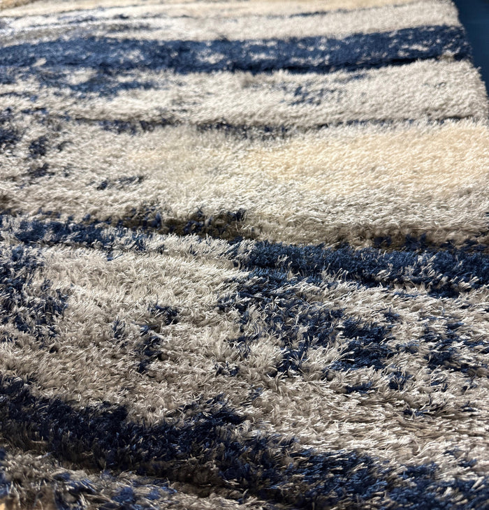 LEGION Dark Blue 5' x 8' Luxury Area Rug