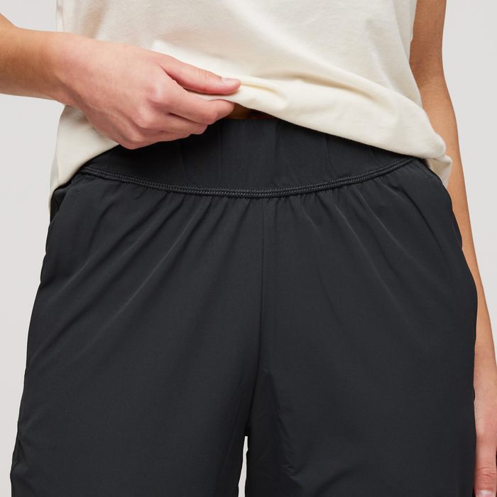 Veza Adventure Jogger - Women's, Black, Model London