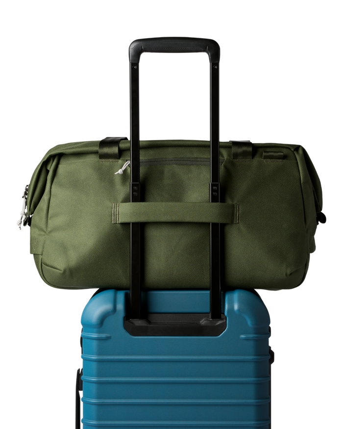 Viaje 35L Travel Duffel - Contiguo, Green, Detail